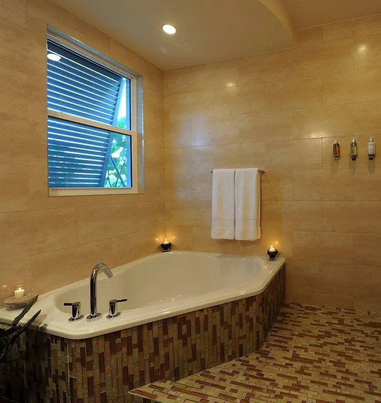 *****  Cotton Tree Hotel West Bay Islas Caimán